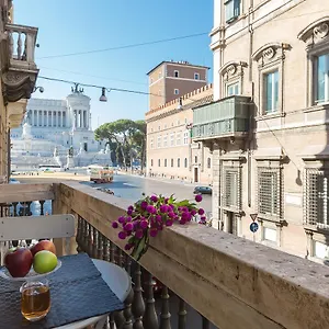 Tatil Evi Amazing Piazza Venezia, Roma
