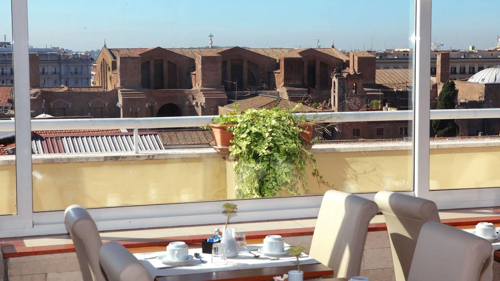 Exe Domus Aurea Hotel Rome 3*,